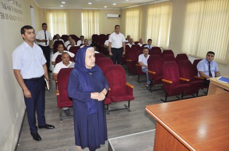 Allahverən Əliyev daim şəhid ailələrinə diqqət və qayğı göstərir Allahverən Əliyev daim şəhid ailələrinə diqqət və qayğı göstərir