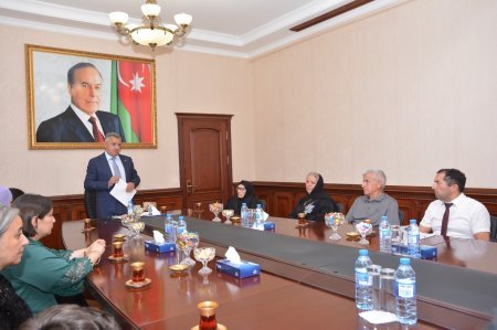 Abşeron rayonunda şəhid ailələri və vətəndaşlarla görüşlər keçirilib Abşeron rayonunda şəhid ailələri və vətəndaşlarla görüşlər keçirilib