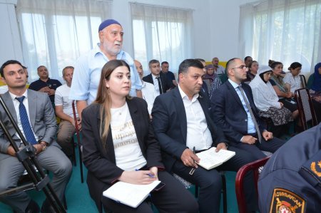 Abşeron rayonunda şəhid ailələri və vətəndaşlarla görüşlər keçirilib Abşeron rayonunda şəhid ailələri və vətəndaşlarla görüşlər keçirilib