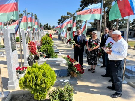 Abşeron rayonunda şəhid ailələri və vətəndaşlarla görüşlər keçirilib Abşeron rayonunda şəhid ailələri və vətəndaşlarla görüşlər keçirilib