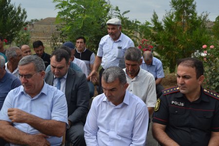 Adil Məmmədov şəhid ailələrinə, az təminatlı ailələrə hər zaman dəstək göstərir