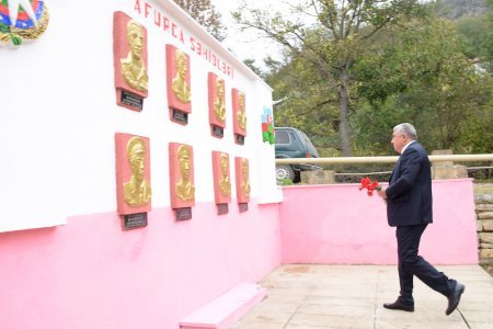 Quba rayonunda Antiterror əməliyyatı zamanı şəhid olmuş hərbi qulluqçuların il mərasimləri keçirilmişdir