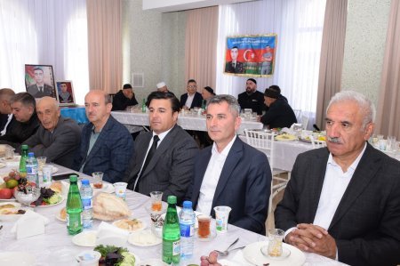 Dövlətinə Şərəfli xidmtə edən icra başçısı İlqar Mahmudov