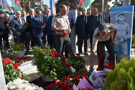Elşad Həsənov şəhid ailələri ilə daim maraqlanır