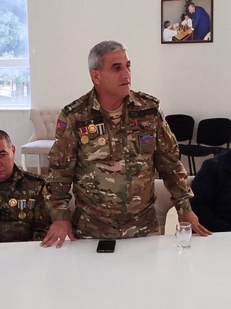 "Zəfər Günü" ilə əlaqədar olaraq ATİAHİ Ağsu Rayon Təşkilatının Sədri xanım Sevinc Beybudovanın təşkilatçılığı ilə şəhid ailələri, qazilər və müharibə iştirakçıları ilə görüş keçirilmişdir "Zəfər Günü" ilə əlaqədar olaraq ATİAHİ Ağsu Rayon Təşkilatının Sədri xanım Sevinc Beybudovanın təşkilatçılığı ilə şəhid ailələri, qazilər və müharibə iştirakçıları ilə görüş keçirilmişdir