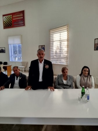 "Zəfər Günü" ilə əlaqədar olaraq ATİAHİ Ağsu Rayon Təşkilatının Sədri xanım Sevinc Beybudovanın təşkilatçılığı ilə şəhid ailələri, qazilər və müharibə iştirakçıları ilə görüş keçirilmişdir "Zəfər Günü" ilə əlaqədar olaraq ATİAHİ Ağsu Rayon Təşkilatının Sədri xanım Sevinc Beybudovanın təşkilatçılığı ilə şəhid ailələri, qazilər və müharibə iştirakçıları ilə görüş keçirilmişdir