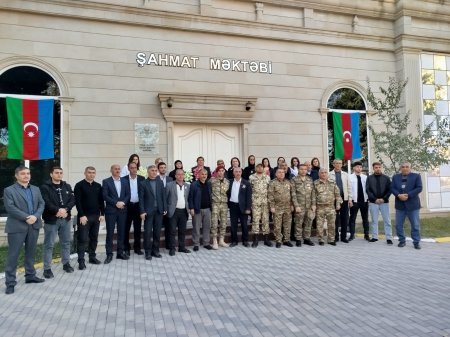 "Zəfər Günü" ilə əlaqədar olaraq ATİAHİ Ağsu Rayon Təşkilatının Sədri xanım Sevinc Beybudovanın təşkilatçılığı ilə şəhid ailələri, qazilər və müharibə iştirakçıları ilə görüş keçirilmişdir "Zəfər Günü" ilə əlaqədar olaraq ATİAHİ Ağsu Rayon Təşkilatının Sədri xanım Sevinc Beybudovanın təşkilatçılığı ilə şəhid ailələri, qazilər və müharibə iştirakçıları ilə görüş keçirilmişdir