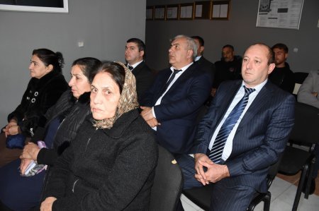 Ağsu RİH başçısı Məlikçobanlı kənd sakinləri üçün səyyar qəbul keçirib