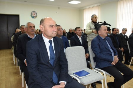 Ağsu Rayon İcra Hakimiyyətinin Başçısı Rövşən Bağırov Padarqışlaq və Bico Kəndlərində Səyyar Qəbul Keçirib: Vətəndaşların Tələbləri Yerində Həll Olundu Ağsu Rayon İcra Hakimiyyətinin Başçısı Rövşən Bağırov Padarqışlaq və Bico Kəndlərində Səyyar Qəbul Keçirib: Vətəndaşların Tələbləri Yerində Həll Olundu