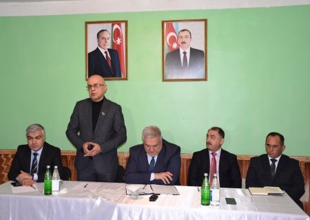 Ağsu Rayon İcra Hakimiyyətinin Başçısı Rövşən Bağırov Padarqışlaq və Bico Kəndlərində Səyyar Qəbul Keçirib: Vətəndaşların Tələbləri Yerində Həll Olundu Ağsu Rayon İcra Hakimiyyətinin Başçısı Rövşən Bağırov Padarqışlaq və Bico Kəndlərində Səyyar Qəbul Keçirib: Vətəndaşların Tələbləri Yerində Həll Olundu