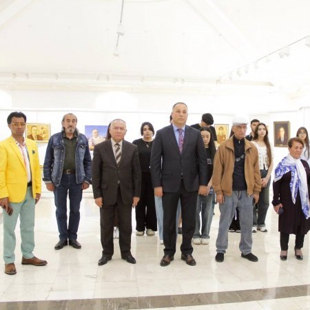 “Əbədiyaşar Lider” adlı sərginin açılışı olub
