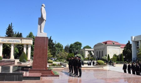“Ağsuda Ulu Öndərə Dərin Ehtiram: Heydər Əliyevin 102-ci İldönümü Qeyd Olundu” “Ağsuda Ulu Öndərə Dərin Ehtiram: Heydər Əliyevin 102-ci İldönümü Qeyd Olundu”