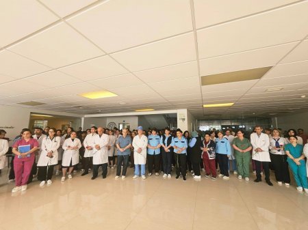 Ağsu Rayon Mərkəzi Xəstəxanasının adını daşıdığı şəhid həkim Şahin Quliyev Tarverdi oğlunun bugün şəhadətə ucaldığı gündən 31 il ötür Ağsu Rayon Mərkəzi Xəstəxanasının adını daşıdığı şəhid həkim Şahin Quliyev Tarverdi oğlunun bugün şəhadətə ucaldığı gündən 31 il ötür