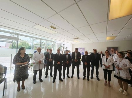 Ağsu Rayon Mərkəzi Xəstəxanasının adını daşıdığı şəhid həkim Şahin Quliyev Tarverdi oğlunun bugün şəhadətə ucaldığı gündən 31 il ötür Ağsu Rayon Mərkəzi Xəstəxanasının adını daşıdığı şəhid həkim Şahin Quliyev Tarverdi oğlunun bugün şəhadətə ucaldığı gündən 31 il ötür
