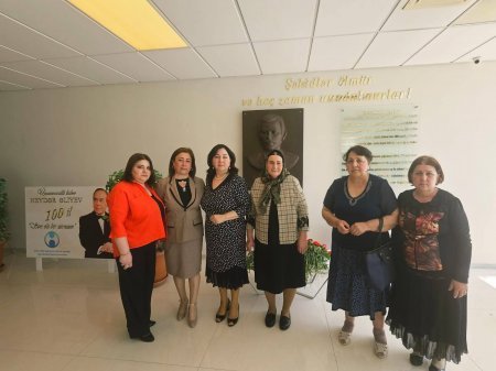 Ağsu Rayon Mərkəzi Xəstəxanasının adını daşıdığı şəhid həkim Şahin Quliyev Tarverdi oğlunun bugün şəhadətə ucaldığı gündən 31 il ötür Ağsu Rayon Mərkəzi Xəstəxanasının adını daşıdığı şəhid həkim Şahin Quliyev Tarverdi oğlunun bugün şəhadətə ucaldığı gündən 31 il ötür