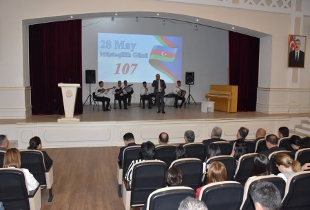 Ağsu Rayon İcra Hakimiyyətinin təşkilatçılığı ilə şəhər Mədəniyyət evində “Konstitusiya və Suverenlik İli” çərçivəsində “28 may - Müstəqillik Günü - tariximizin şanlı səhifəsidir!” mövzusunda yığıncaq keçirilib Ağsu Rayon İcra Hakimiyyətinin təşkilatçılığı ilə şəhər Mədəniyyət evində “Konstitusiya və Suverenlik İli” çərçivəsində “28 may - Müstəqillik Günü - tariximizin şanlı səhifəsidir!” mövzusunda yığıncaq keçirilib