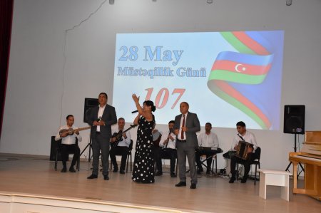Ağsu Rayon İcra Hakimiyyətinin təşkilatçılığı ilə şəhər Mədəniyyət evində “Konstitusiya və Suverenlik İli” çərçivəsində “28 may - Müstəqillik Günü - tariximizin şanlı səhifəsidir!” mövzusunda yığıncaq keçirilib Ağsu Rayon İcra Hakimiyyətinin təşkilatçılığı ilə şəhər Mədəniyyət evində “Konstitusiya və Suverenlik İli” çərçivəsində “28 may - Müstəqillik Günü - tariximizin şanlı səhifəsidir!” mövzusunda yığıncaq keçirilib