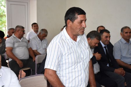 Ağsu RİH başçısı Bənəcik kəndində növbəti səyyar qəbul keçirib