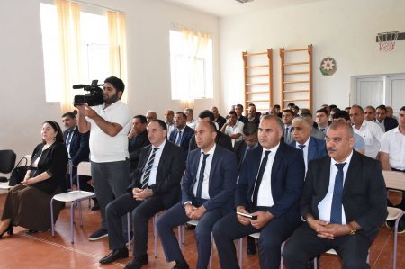 Ağsu RİH başçısı Bənəcik kəndində növbəti səyyar qəbul keçirib