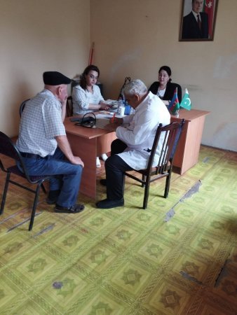 Ağsu Rayon Mərkəzi Xəstəxanasının təşkilatçılığı ilə Gəgəli kəndində səyyar həkim qəbulu keçirilib