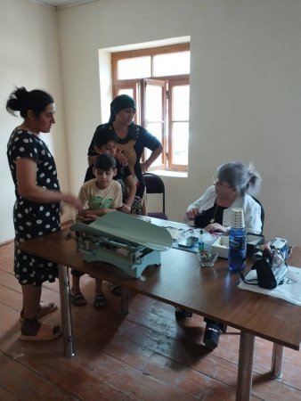 Ağsu Rayon Mərkəzi Xəstəxanasının təşkilatçılığı ilə Gəgəli kəndində səyyar həkim qəbulu keçirilib