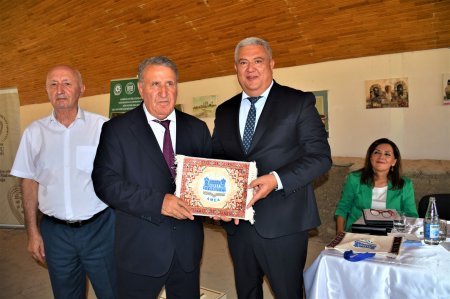Ağsuda Professor Qafar Cəbiyevin 75 illik yubileyinə həsr olunmuş elmi-praktiki konfrans keçirildi