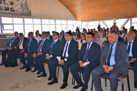 Ağsuda Professor Qafar Cəbiyevin 75 illik yubileyinə həsr olunmuş elmi-praktiki konfrans keçirildi