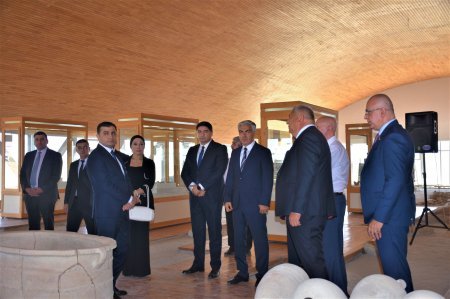 Ağsuda Professor Qafar Cəbiyevin 75 illik yubileyinə həsr olunmuş elmi-praktiki konfrans keçirildi