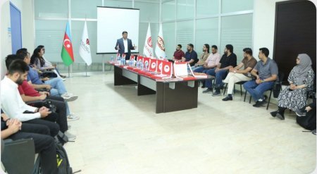 Pakistanlı MBA tələbələri “Ulduz” fabrikində Azərbaycan istehsalını kəşf etdilər