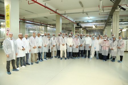 Pakistanlı MBA tələbələri “Ulduz” fabrikində Azərbaycan istehsalını kəşf etdilər