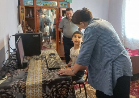 Deputat Sevinc Hüseynovanın təşəbbüsü ilə şagirdlərlə görüş keçirildi