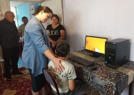 Deputat Sevinc Hüseynovanın təşəbbüsü ilə şagirdlərlə görüş keçirildi