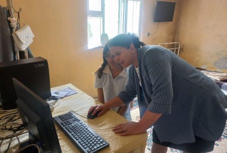 Deputat Sevinc Hüseynovanın təşəbbüsü ilə şagirdlərlə görüş keçirildi