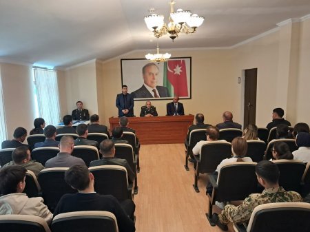 “Ağsuda Zəfər Gününə Həsr Olunmuş Tədbir Keçirildi: Tarixi Qələbə Vətənpərvərlik Ruhunda Yadda Qaldı”