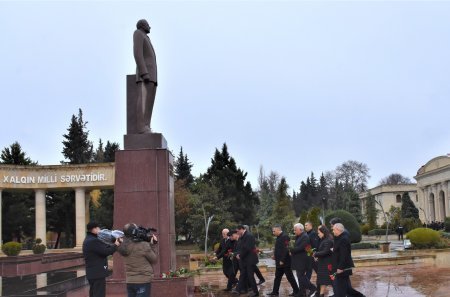 Ağsu rayonunda 12 dekabr - Ümummilli Lider Heydər Əliyevin Anım günü ilə əlaqədar tədbirlər keçirilib Ağsu rayonunda 12 dekabr - Ümummilli Lider Heydər Əliyevin Anım günü ilə əlaqədar tədbirlər keçirilib