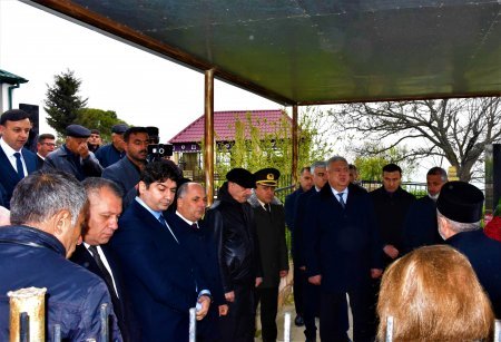 Aprel döyüşlərinin şəhidi Fərəczadə Toğrul Habil oğlunun xatirəsi anılıb Aprel döyüşlərinin şəhidi Fərəczadə Toğrul Habil oğlunun xatirəsi anılıb