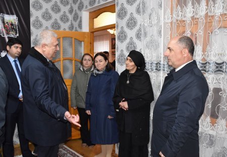 Aprel döyüşlərinin şəhidi Fərəczadə Toğrul Habil oğlunun xatirəsi anılıb Aprel döyüşlərinin şəhidi Fərəczadə Toğrul Habil oğlunun xatirəsi anılıb