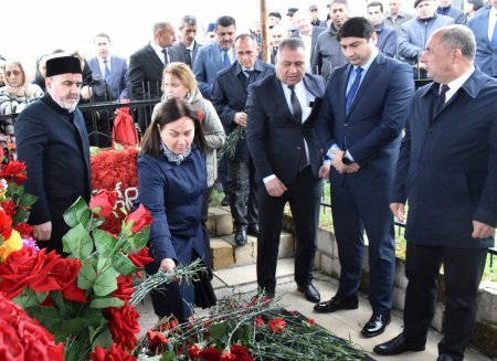 Aprel döyüşlərinin şəhidi Fərəczadə Toğrul Habil oğlunun xatirəsi anılıb Aprel döyüşlərinin şəhidi Fərəczadə Toğrul Habil oğlunun xatirəsi anılıb