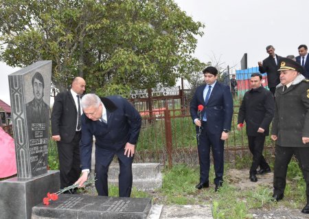 Aprel döyüşlərinin şəhidi Fərəczadə Toğrul Habil oğlunun xatirəsi anılıb Aprel döyüşlərinin şəhidi Fərəczadə Toğrul Habil oğlunun xatirəsi anılıb