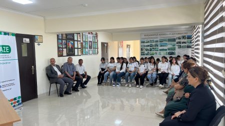 Ağsuda Məktəblilərlə Görüş: "Narkomaniyaya Yox Deyək" və "Erkən Nikahın Fəsadları" Mövzuları Müzakirə Olunub